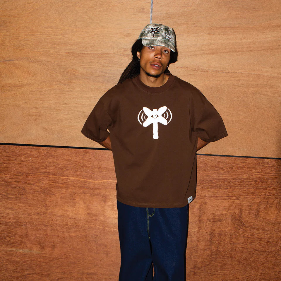 Listen Signal Tee - Brown