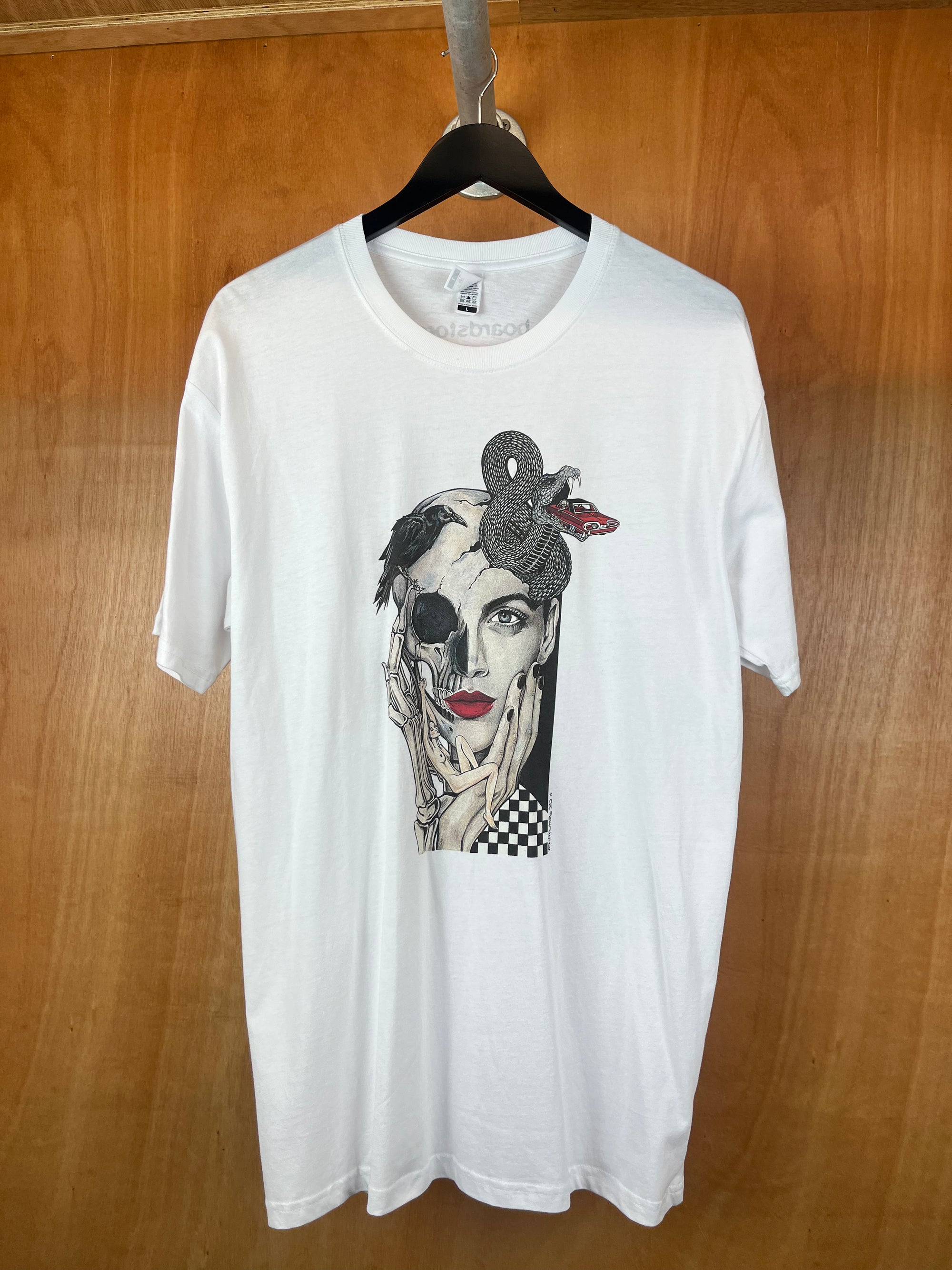Boardstore JEN THOMAS Art Series tee-shirt