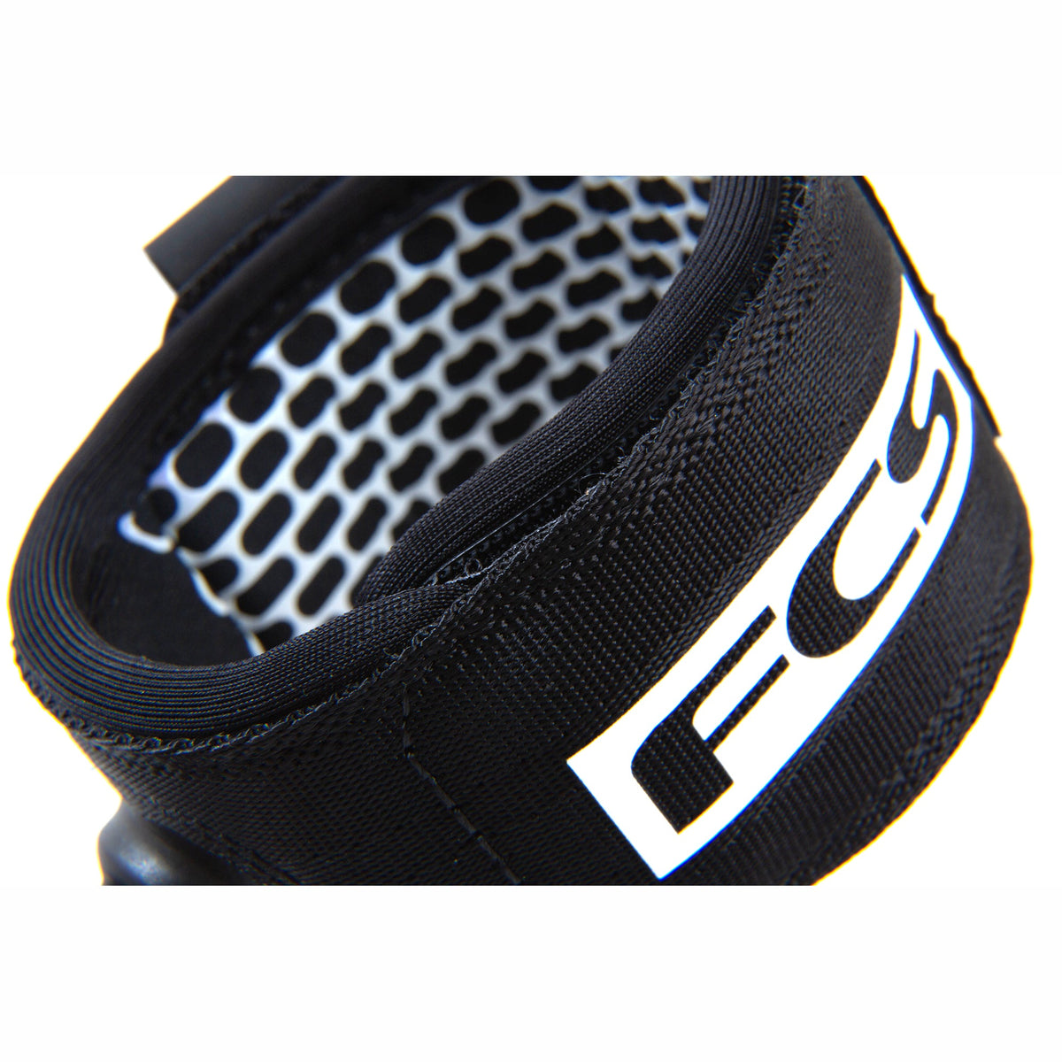 FCS All Round Essential Leash cuff detail