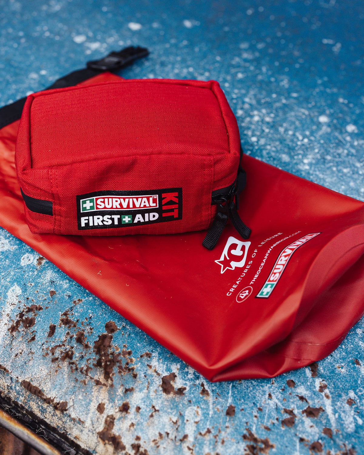 Creatures Survival First Aid Kit The Ocean Warrior, flat lay
