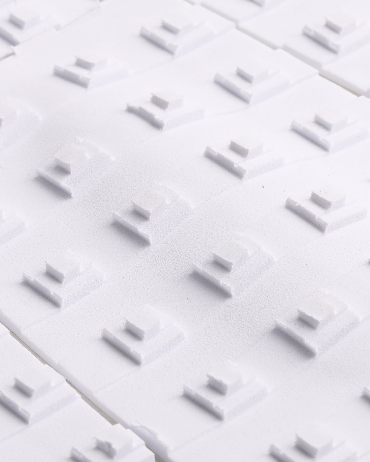 Creatures Reliance III Pin Tail Traction in White Black, detail