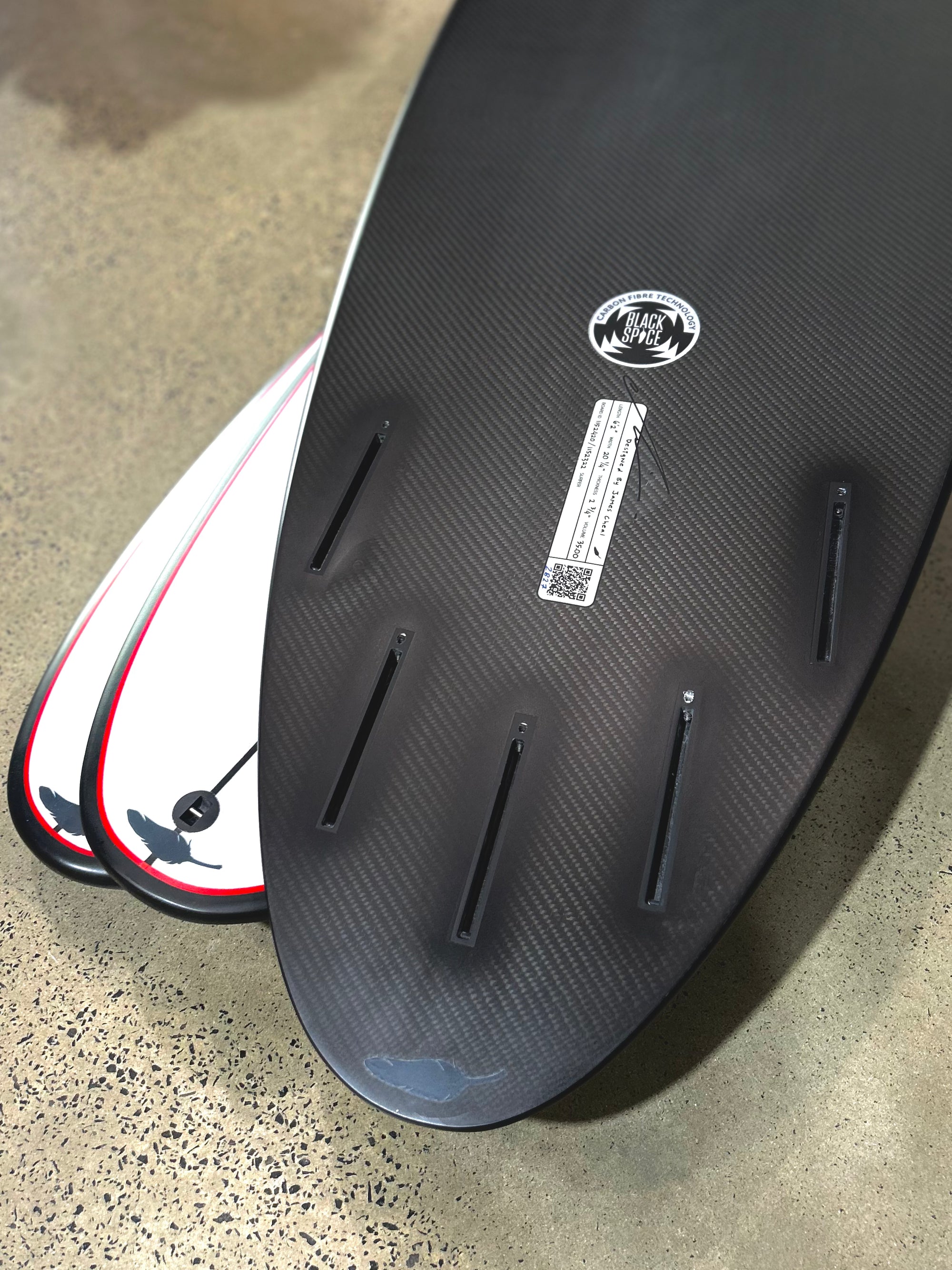 Chilli / RARE BIRD EVO BLACK SPICE CARBON