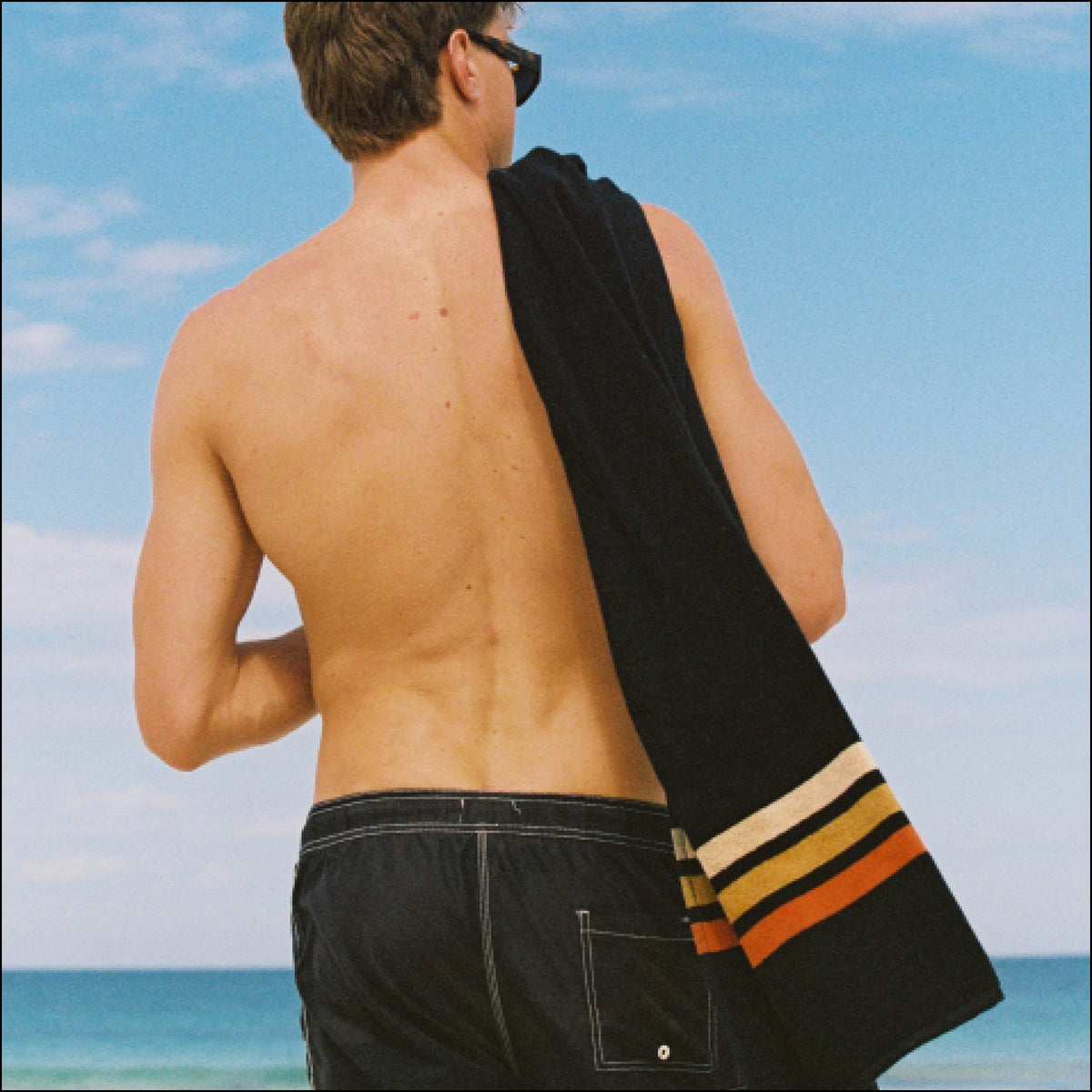 Layday Pontoon Cotton Towel Black