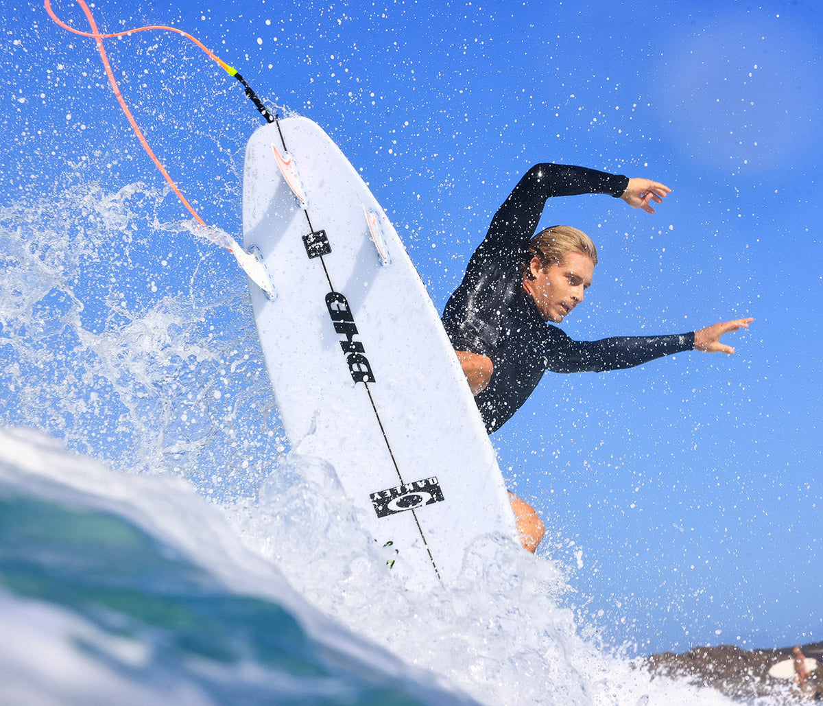 Futures Ethan Ewing Signature Fiberglass Thruster (L) in White/Red, detail