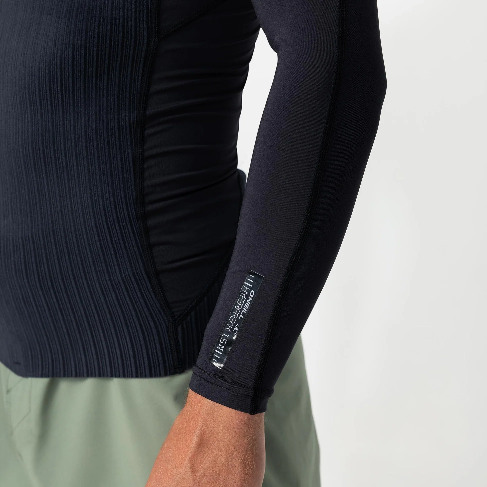 O'Neill - HYPERFREAK TB3X NEO/LYCRA LS CREW - BLACK