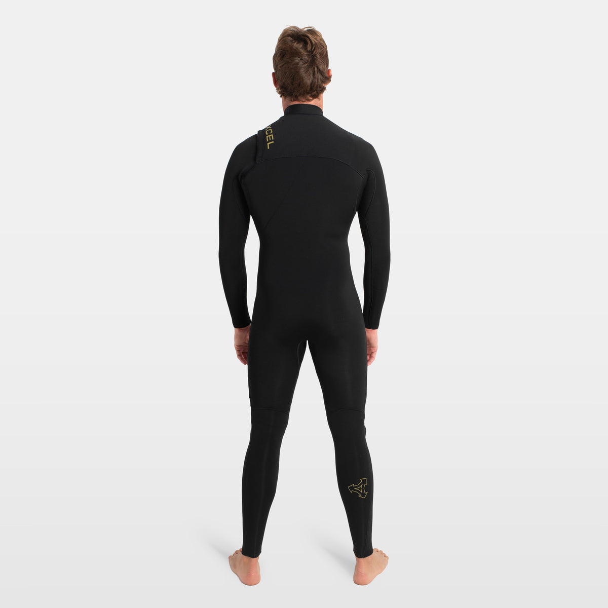 Xcel Mens Comp Long Sleeve Steamer 3/2mm in Black, model back view