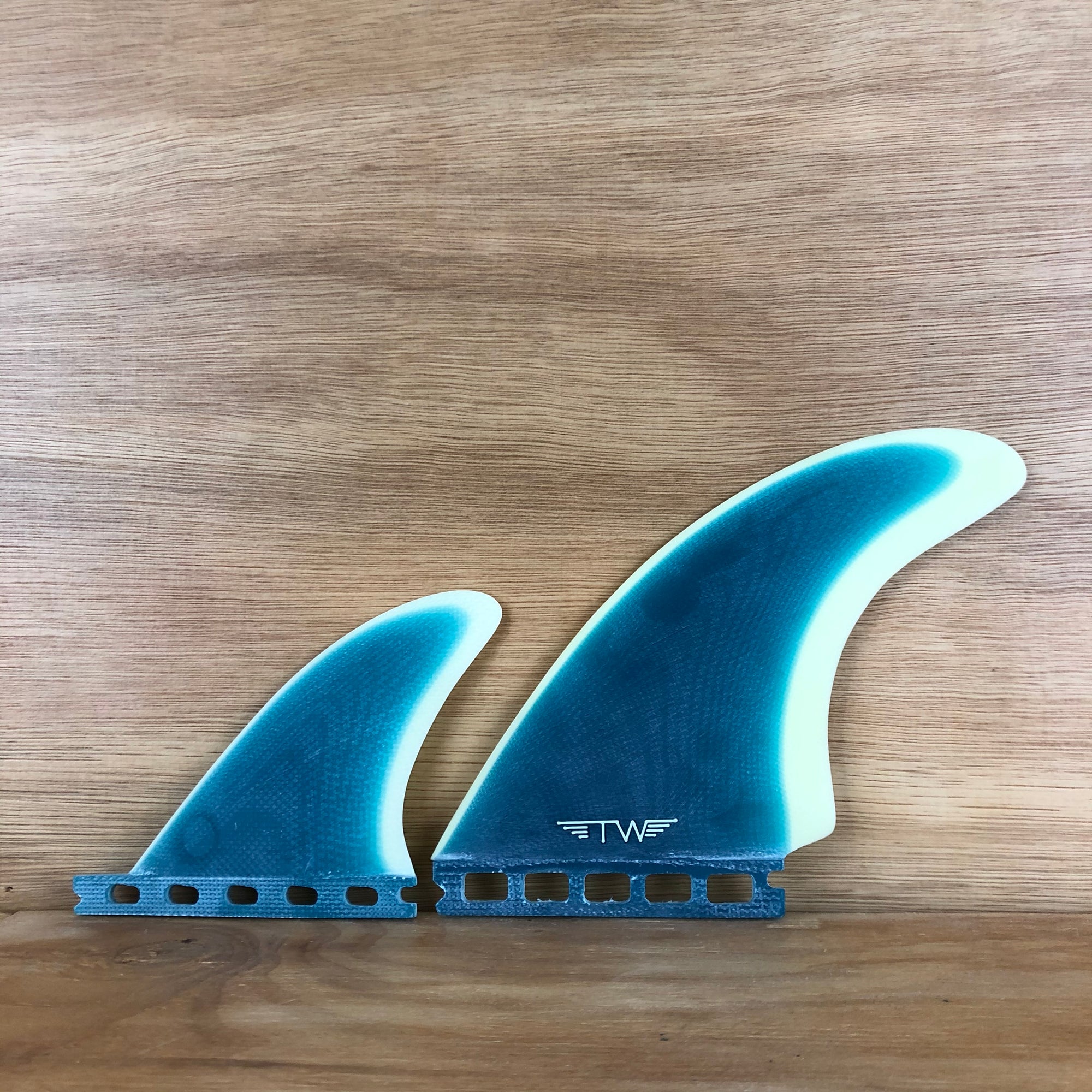 Tyler Warren Twin Especial - Board Store Captain FinFins  